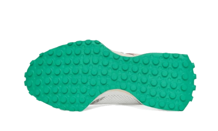 New Balance 327 Casablanca Holly Green