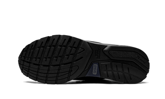 New Balance 992 Triple Black