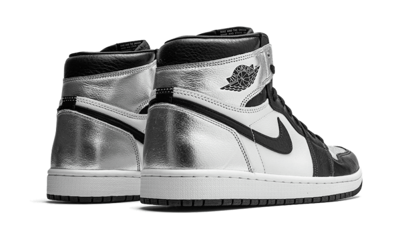 Air Jordan 1 Retro High Silver Toe