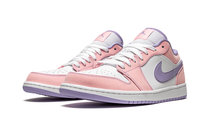 Air Jordan 1 Low Se Arctic Punch