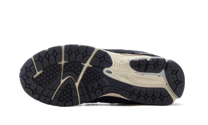 New Balance 1906R Protection Pack Black