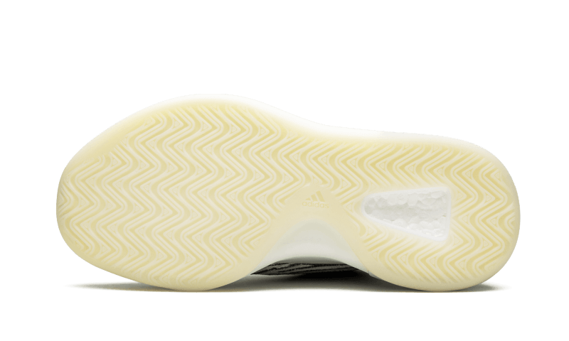 Adidas Yeezy Qntm Lifestyle Model