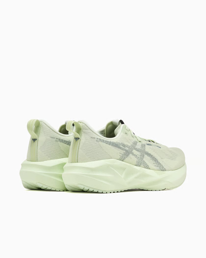 ASICS Novablast 5