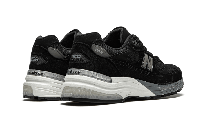 New Balance 992 Black Grey