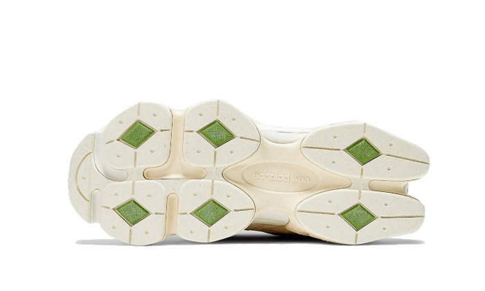 New Balance 9060 Bricks Wood