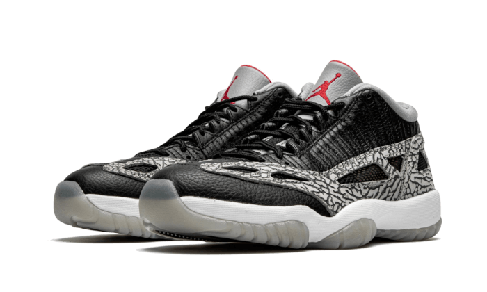 Air Jordan 11 Retro Low Ie Black Cement