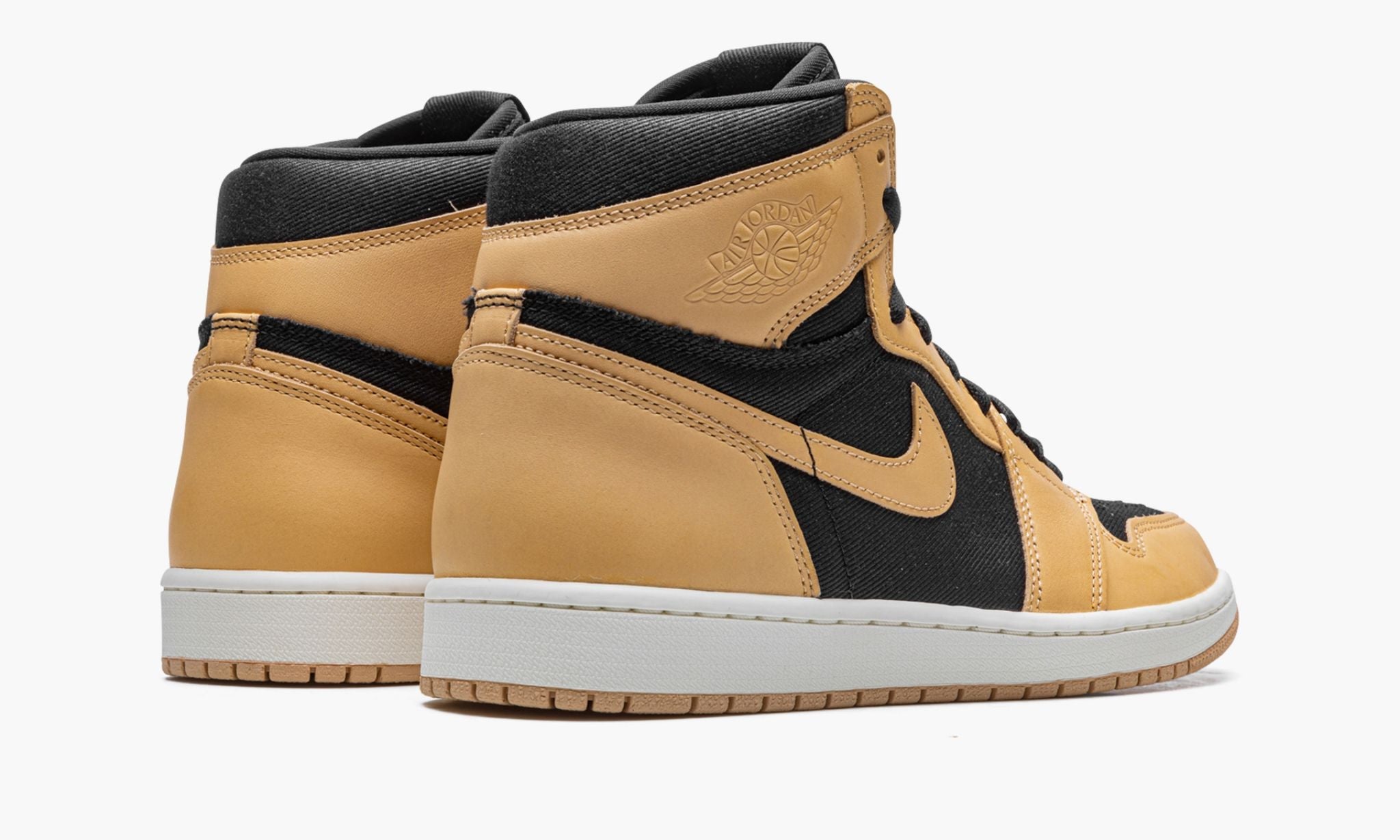 Air Jordan 1 High OG Heirloom